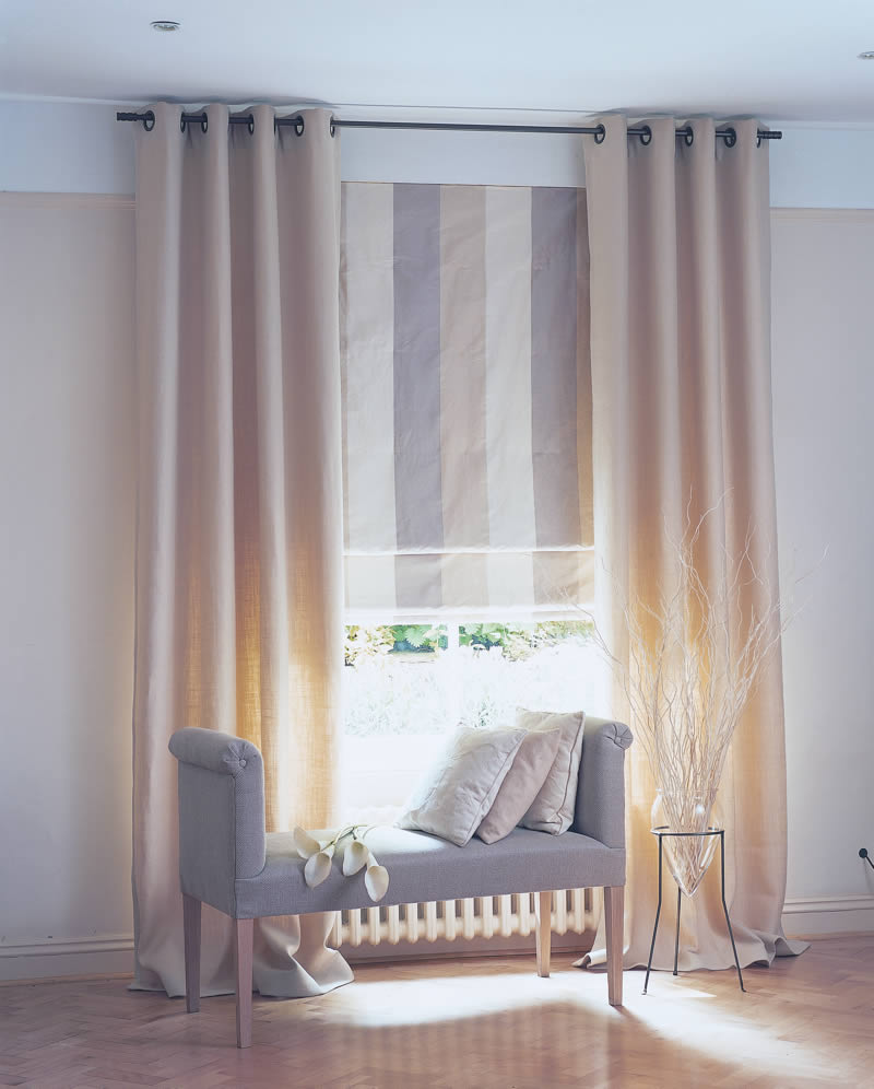 How to finish a room with sheer curtains