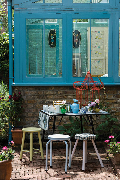 My 5 top tips to create the perfect cottage garden dining setting