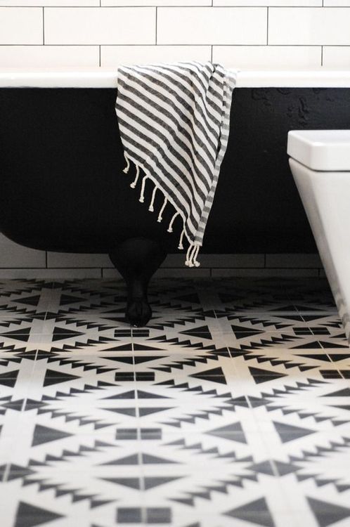 How to successfully use black in a bathroom